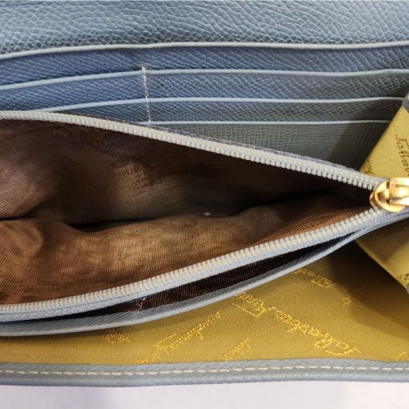 SALVATORE FERRAGAMO blue gancini leather long bifold wallet - Picture 7 of 10